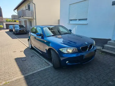Gebraucht BMW 118 M Sport 143 PS (105 kW) 2011 Blau Kleinwagen