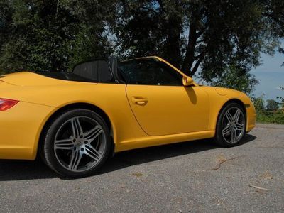 Porsche 911 Carrera Cabriolet