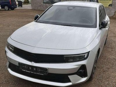 Gebraucht Opel Astra 131 PS (96 kW) 2024 Kristall silber Limousine