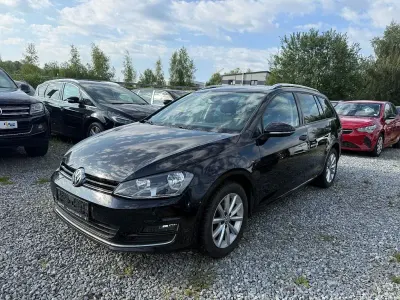 Gebraucht VW Golf VII LOUNGE 110 PS (80 kW) 2015 Schwarz Kombi