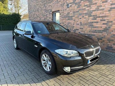 Gebraucht BMW 525 204 PS (150 kW) 2011 Schwarz Kombi