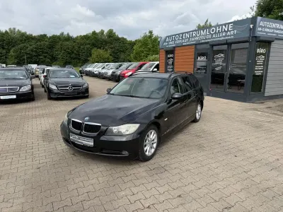 Gebraucht BMW 318 143 PS (105 kW) 2008 Schwarz Limousine