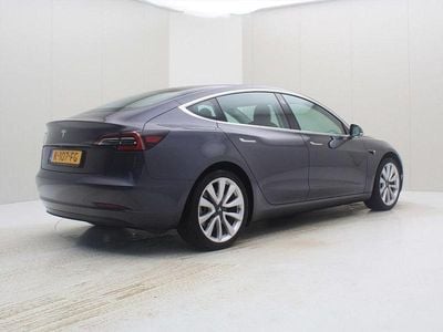 Grau Gebraucht 2020 Tesla Model 3 Standard Range Limousine | 18.400 € (Guter Preis)
