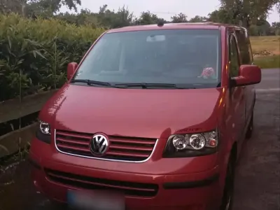 Gebraucht VW Multivan 131 PS (96 kW) 2004 Rot Van / Kleinbus