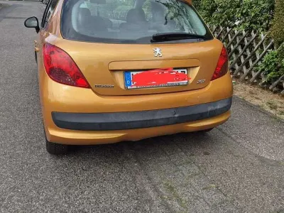 Gebraucht Peugeot 207 Tendance 88 PS (64 kW) 2006 Kleinwagen
