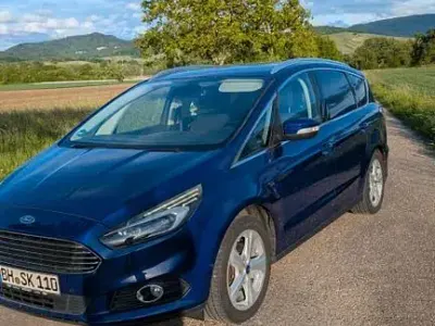 Gebraucht Ford S-MAX Trend 179 PS (131 kW) 2017 Blau Van / Kleinbus