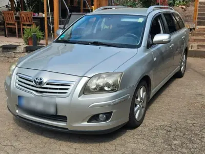 Gebraucht Toyota Avensis T2 129 PS (94 kW) 2006 Silber Kombi