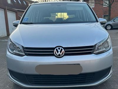 Gebraucht VW Touran 140 PS (102 kW) 2011 Grau Van / Kleinbus