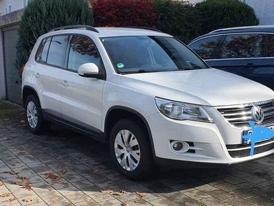 Weiß Gebraucht 2011 VW Tiguan Sportline SUV | 5.900 € (Guter Preis)