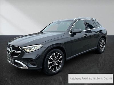 Grau Gebraucht 2025 Mercedes GLC200 SUV | 56.900 € (Teuer)