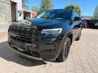 Usata Jeep Compass Altitude 131 CV (96 kW) 2024 Nero SUV