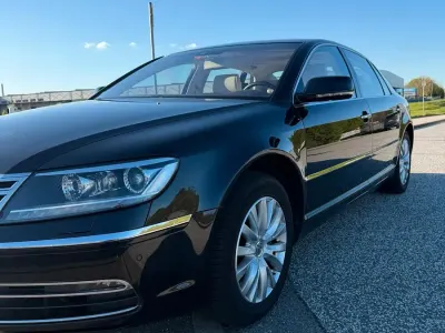 Gebraucht VW Phaeton Business 334 PS (245 kW) 2016 Schwarz Limousine