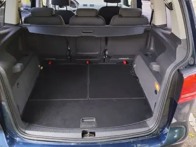 Gebraucht VW Touran Style 105 PS (77 kW) 2010 Blau Van / Kleinbus