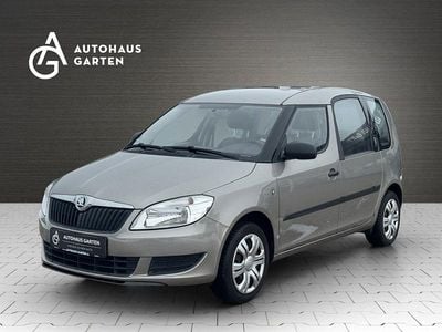 Beige Gebraucht 2014 Skoda Roomster Plus Edition Van / Kleinbus | 3.950 € (Superpreis)