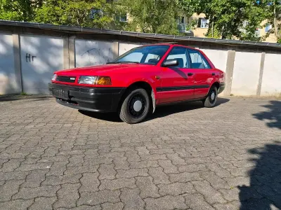 Usata Mazda 323 67 CV (49 kW) 1991 Rosso Berlina