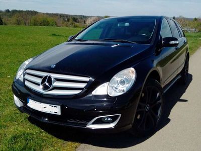 Mercedes R500
