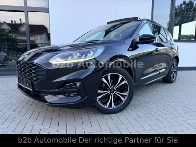 Gebraucht Ford Kuga ST-Line 120 PS (88 kW) 2022 Schwarz SUV