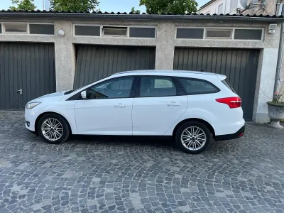 Gebraucht Ford Focus Business Edition 120 PS (88 kW) 2016 Weiß Kombi