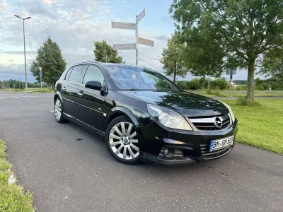 Gebraucht Opel Signum Cosmo 150 PS (110 kW) 2008 Kleinwagen