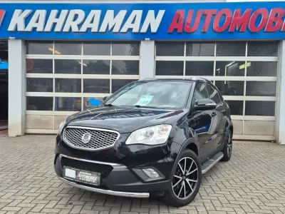 Gebraucht SsangYong Korando Crystal 150 PS (110 kW) 2013 Schwarz SUV