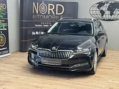 Używany Skoda Superb Style 150 KM (110 kW) 2023 Czarny Kombi