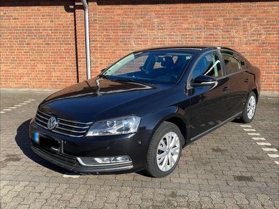 Gebraucht VW Passat 122 PS (89 kW) 2011 Schwarz Limousine