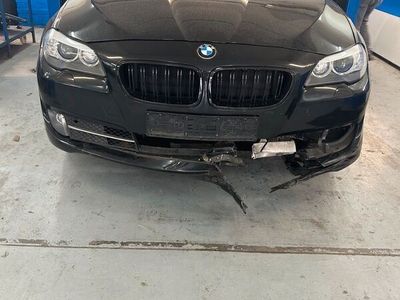 gebraucht BMW 520 D Unfall *motor läuft super* muss abgescgleppt werden