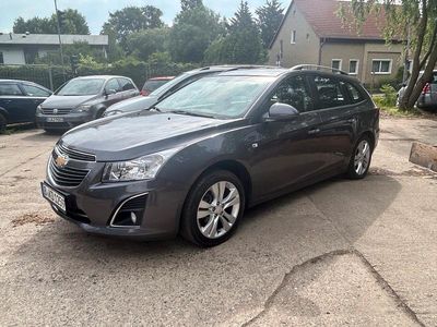 Grau Gebraucht 2013 Chevrolet Cruze Kombi | 3.900 €