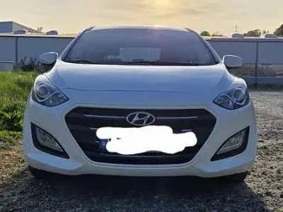 Second-hand Hyundai i30 116 CP (85 kW) 2015 Alb Break