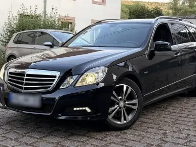 Gebraucht Mercedes E350 231 PS (169 kW) 2010 Schwarz Kombi