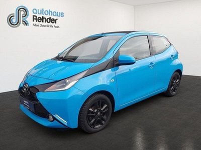 Gebraucht Toyota Aygo X-wave 69 PS (50 kW) 2016 Blau Kleinwagen