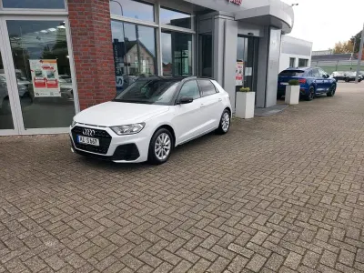 Gebraucht Audi A1 Sportback S-Line 95 PS (69 kW) 2024 Weiß Kleinwagen