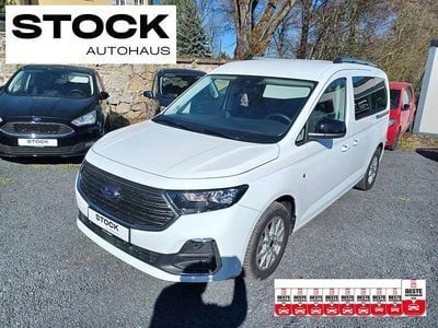 Usata Ford Tourneo Titanium 116 CV (85 kW) 2024 Bianco Monovolume