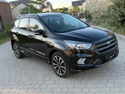 Gebraucht Ford Kuga ST-Line 150 PS (110 kW) 2020 Schwarz SUV