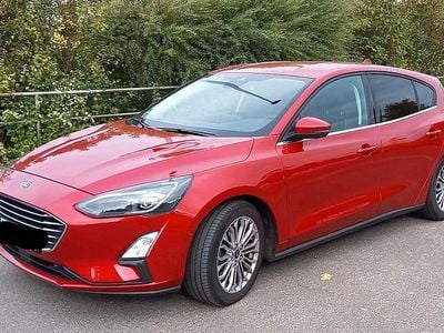Second-hand Ford Focus Titanium 150 CP (110 kW) 2020 Roșu Berlinǎ