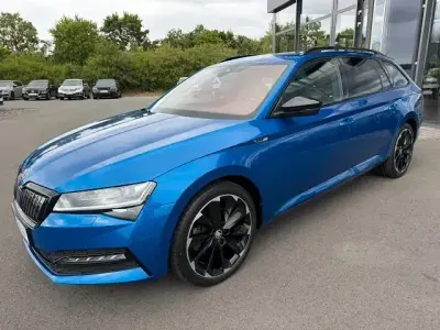 Gebraucht Skoda Superb SportLine 156 PS (114 kW) 2021 Blau Kombi
