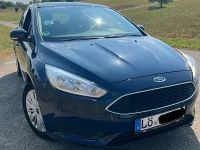 Gebraucht Ford Focus Trend 86 PS (63 kW) 2017 Blau Limousine