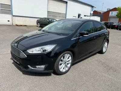 Gebraucht Ford Focus Titanium 150 PS (110 kW) 2018 Schwarz Limousine