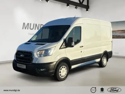 Gebraucht Ford Transit Trend 131 PS (96 kW) 2022 Frostweiß Van