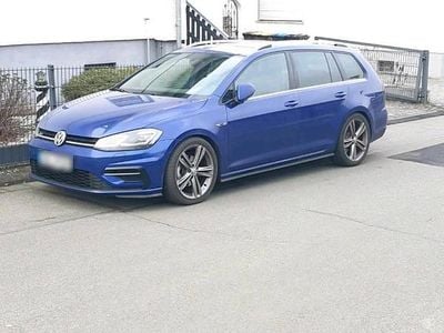 Second-hand VW Golf VII R-line 150 CP (110 kW) 2019 Albastru Break
