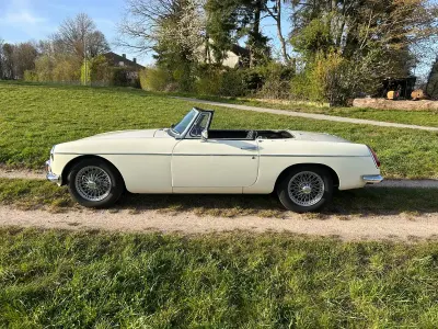 Gebraucht MG B 96 PS (70 kW) 1964 Weiß Cabrio