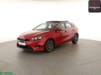 Gebraucht Kia Ceed Spirit 160 PS (117 kW) 2023 Infrarot Kleinwagen