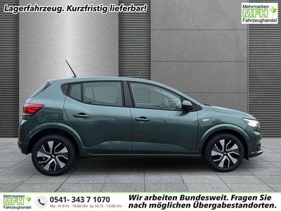Neu Dacia Sandero Expression 101 PS (74 kW) 2025 Zedergrün Limousine