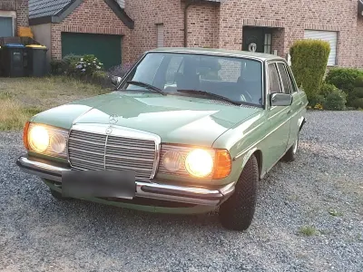 Gebraucht Mercedes 200 94 PS (69 kW) 1978 Limousine