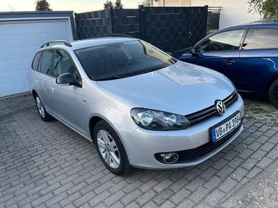 Usata VW Golf VII Match 105 CV (77 kW) 2013 Argento Station wagon