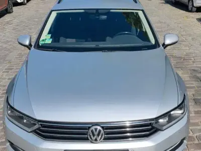 Gebraucht VW Passat Trendline 150 PS (110 kW) 2015 Silber Kombi