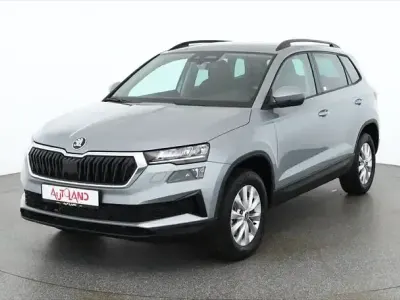 Neu Skoda Karoq 150 PS (110 kW) 2026 Smokeydiamondsilbermet. SUV
