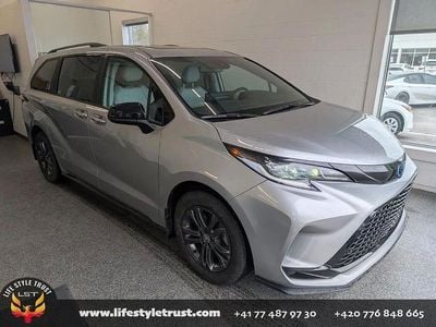 Usata Toyota Sienna T1 245 CV (180 kW) 2025 Argento Monovolume