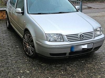 Gebraucht VW Bora Highline 170 PS (125 kW) 2002 Silber Limousine