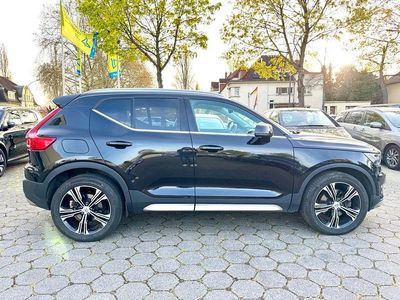 Gebraucht Volvo XC40 Inscription 190 PS (139 kW) 2019 Onyx black (metallic) SUV